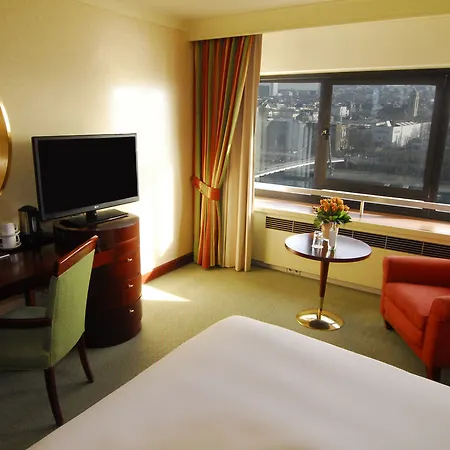 Intercontinental Frankfurt, An Ihg