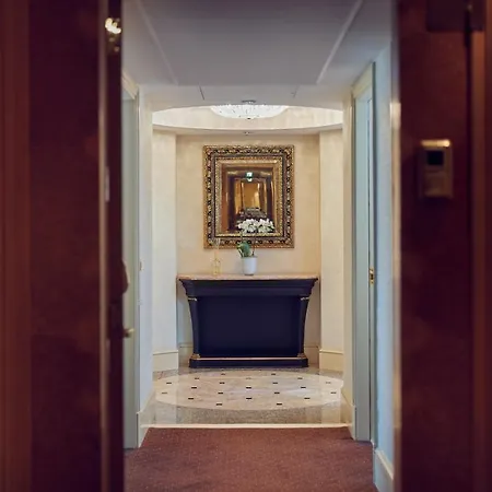 Intercontinental Frankfurt, An Ihg